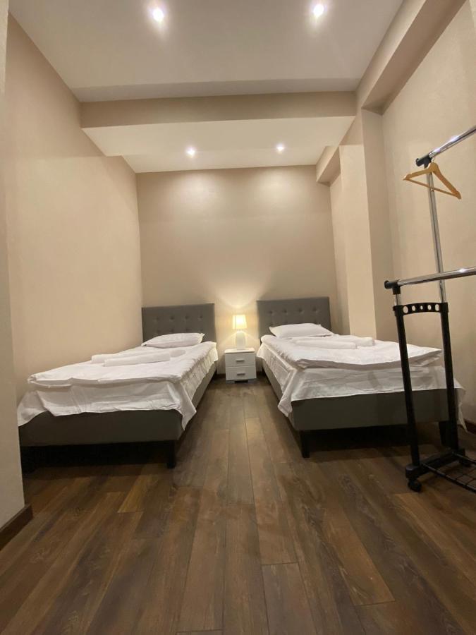 Apartment Sixteen Tbilisi Buitenkant foto