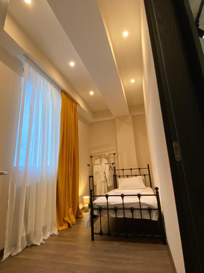 Apartment Sixteen Tbilisi Buitenkant foto