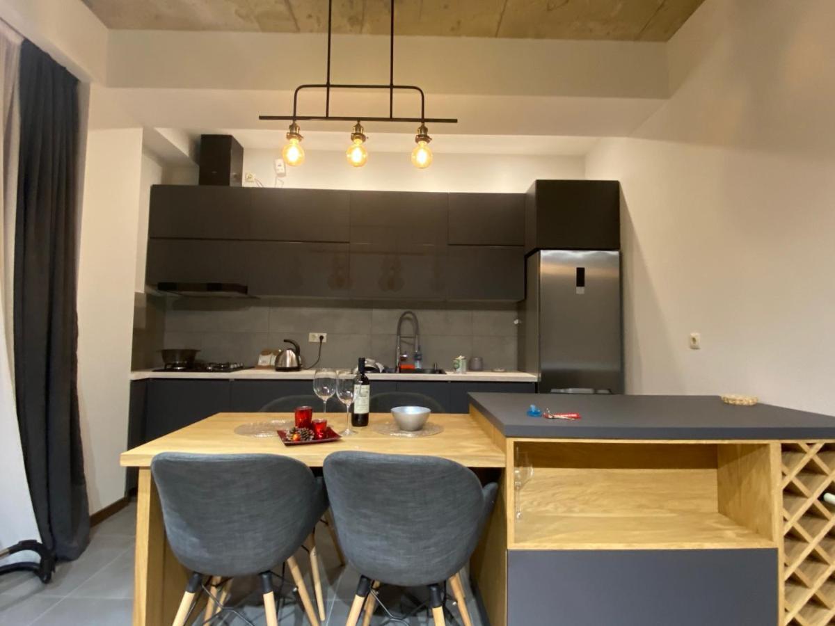 Apartment Sixteen Tbilisi Buitenkant foto
