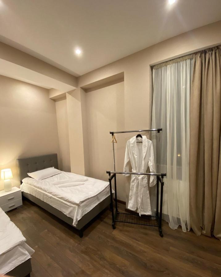 Apartment Sixteen Tbilisi Buitenkant foto