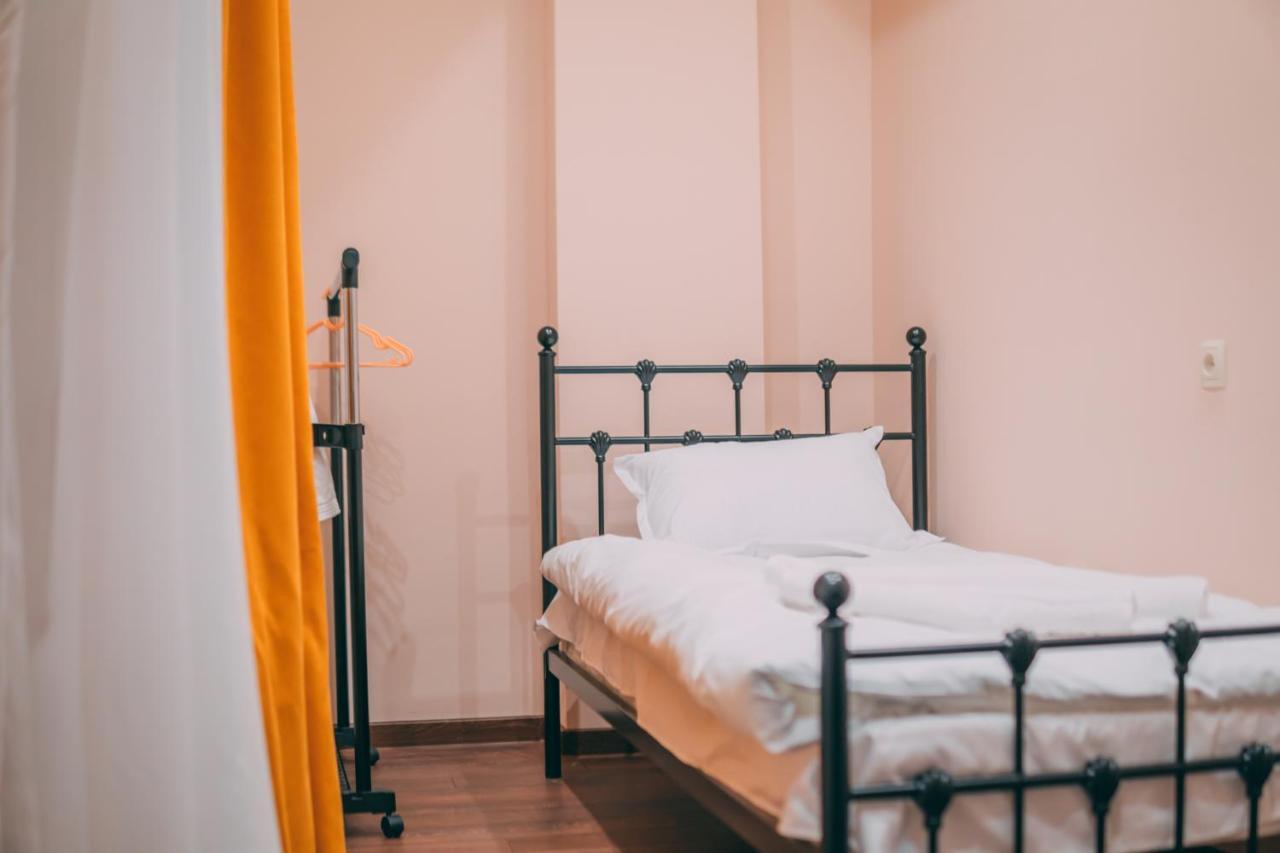 Apartment Sixteen Tbilisi Buitenkant foto